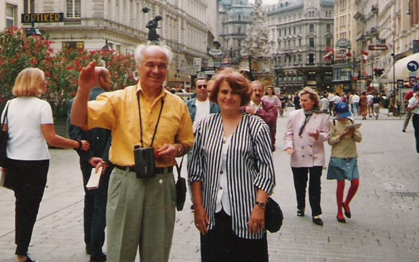 Cele mai romantice poze din arhiva de dragoste a maestrului Eugen Doga