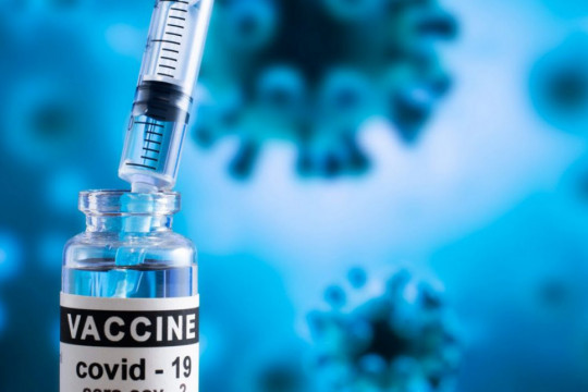 România începe rapelul cu a patra doză de vaccin anti-COVID-19
