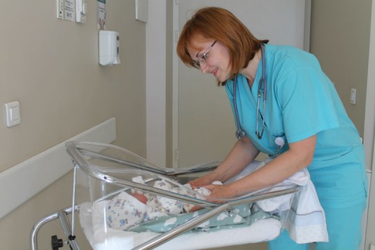 Explică neonatologul: Ce trebuie să știe părinții despre vaccinarea nou-născuților