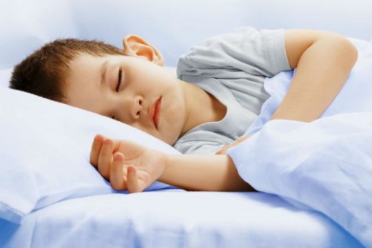 Somnul insuficient la copii poate avea consecințe grave pe tot parcursul vieții