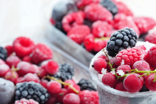 Cum congelăm fructele şi legumele?