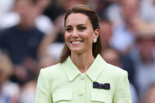 Cât costă rochia cu care Kate Middleton a făcut furori în cea mai recentă postare de pe Instagram