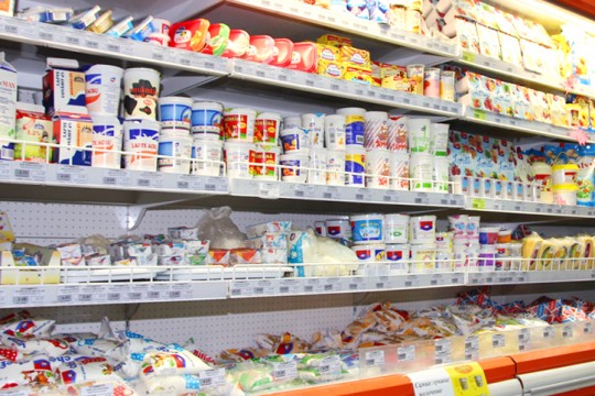 Situația de pe piața lactatelor. Investigațiile instituțiilor de stat au găsit mai puține produse falsificate