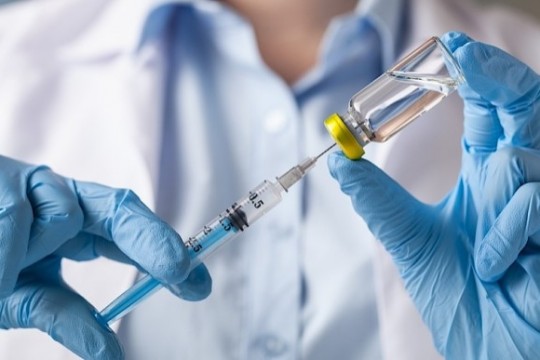 Medic despre vaccinul anti-Covid lansat în Rusia și China: Au scurtat anumite etape de siguranță a medicamentului și îl pun pe piață