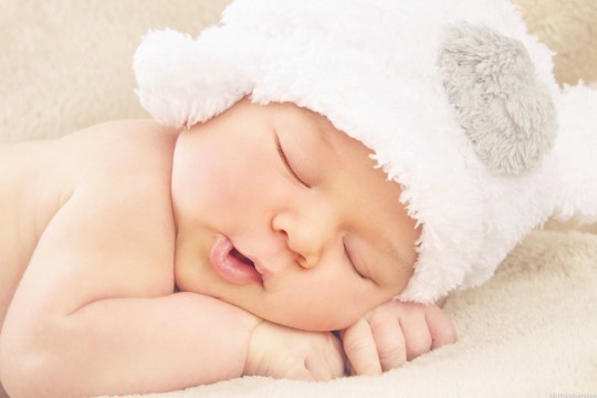 Cât trebuie să doarmă un copil în primul an de viață