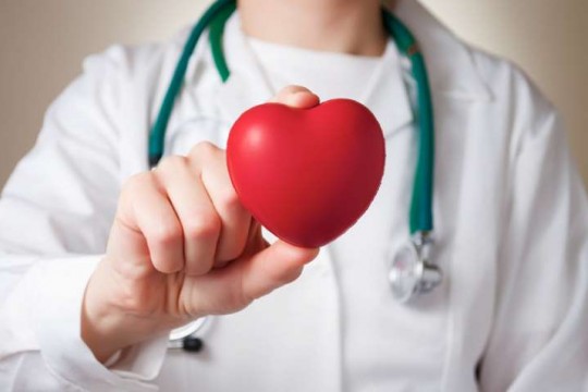 Cardiolog: Durerea în piept la copii, palpitaţiile, colorit specific al buzelor - semne ale unei boli de inimă
