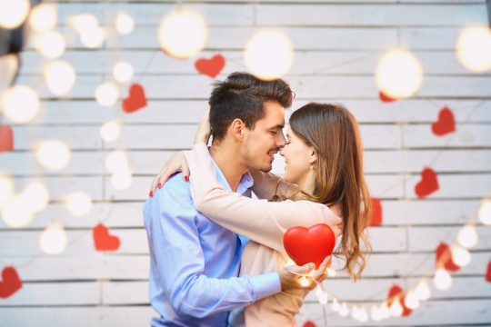 15 idei originale cum să-ți surprinzi jumătatea de Ziua Îndrăgostiților
