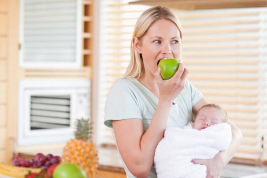 8 sfaturi de bază pentru o alimentație postnatală corectă
