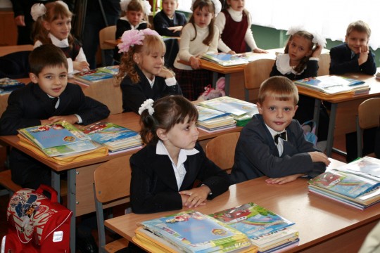 Ministerul Educației a anunțat data de când părinții își pot înscrie copiii în clasa I