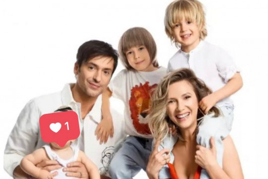 Adela Popescu a dezvăluit chipul copiilor, în primul pictorial de familie!