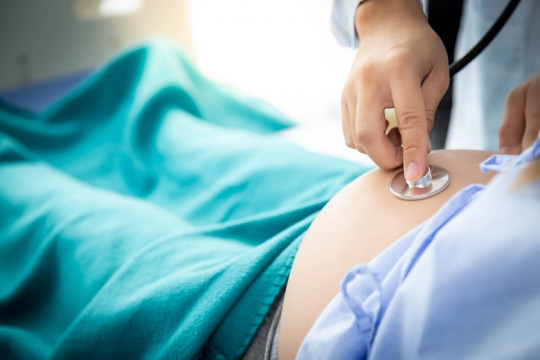 Polihidramnios sau acumularea în exces a lichidului amniotic, în sarcină. Cauze, simptome și riscuri