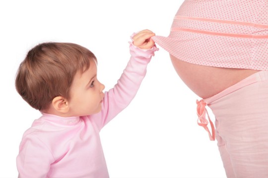 Idei de cadouri pentru gravide și nou născuți