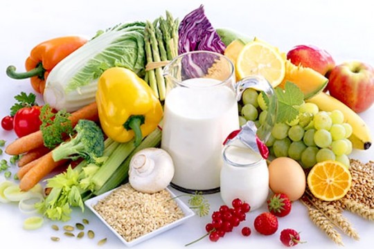 Medic nutriționist: 11 alimente de care să profitați în primăvară pentru a slăbi