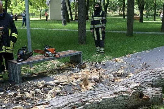 Dosar penal pornit pe neglijenţă în serviciu a persoanelor publice, soldat cu decesul unei fetițe de un an, produs în Parcul „Alunelul” din Chișinău
