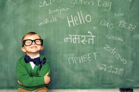 Copiii bilingvi sunt mai flexibili în gândire