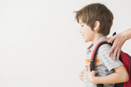 Care este vârsta la care copilul tău poate merge singur la şcoală?