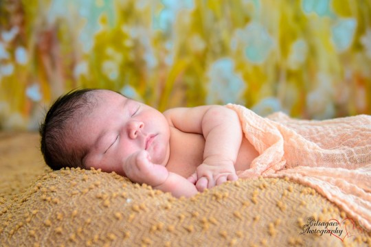 Sfaturi pentru părinți: cum să-i faci nou născutului o ședință foto reușită