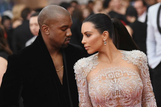 Kim Kardashian a angajat o mamă surogat pentru a mai avea un copil. Iată cu cât o plătește!