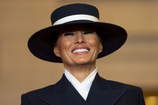 Adevăratul motiv pentru care Melania Trump a purtat acea pălărie la Inaugurarea soțului ei