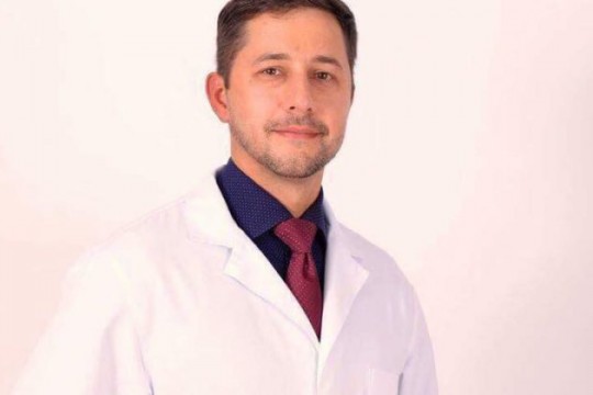 Unul dintre cei mai apreciați ginecologi-obstetricieni, Vadim Scarlat, a fost reținut într-un dosar de mită