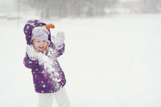 Joaca în zăpadă- sfaturi pentru părinți!