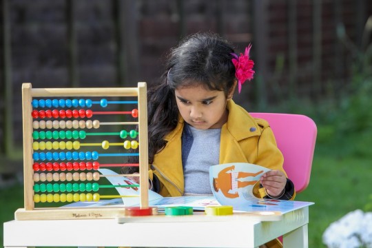 La numai 4 ani, o fetiță din Marea Britanie are un IQ comparabil cu al lui Einstein
