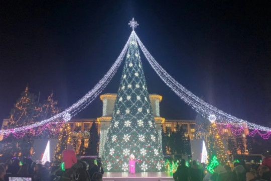 Pe 17 decembrie, în capital va fi dat startul sărbătorilor de Crăciun și Anul Nou