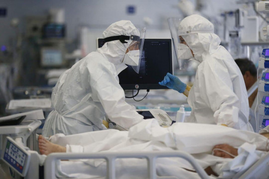 Medic: Pandemia va dura până în 2023