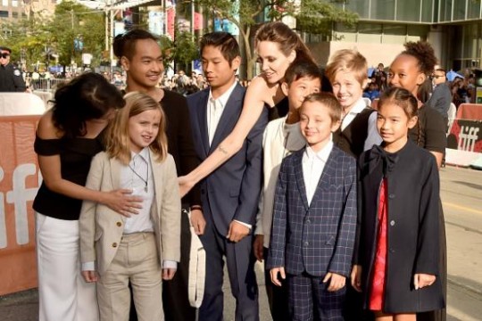 Sfatul Angelinei Jolie către fiicele sale merită preluat cu încredere
