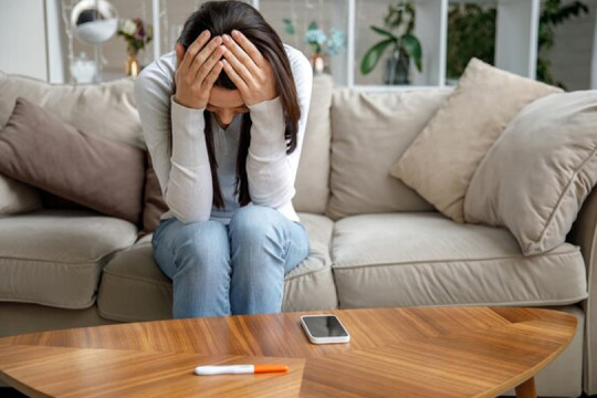 Infertilitatea nu înseamnă doar ovare: legătura cu inflamația, insulinorezistența și stresul cronic