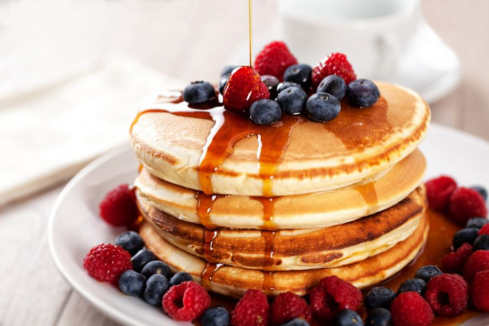 Clătite americane – rețetă de pancakes pufoase