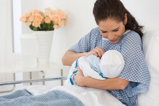 Medic obstetrician-ginecolog despre recuperarea după nașterea naturală