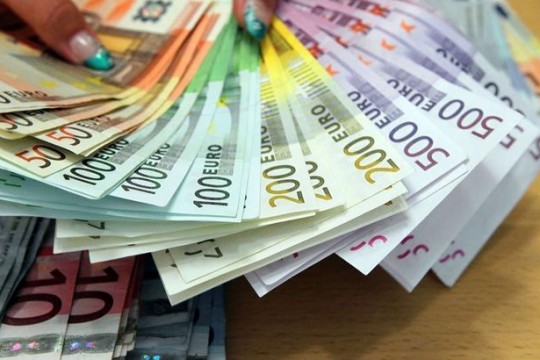 O moldoveancă a primit 200 de mii de euro moștenire de la un bătrân Italian pe care l-a îngrijit