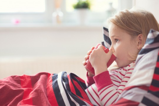 Lichidele indicate atunci când copilul are febră