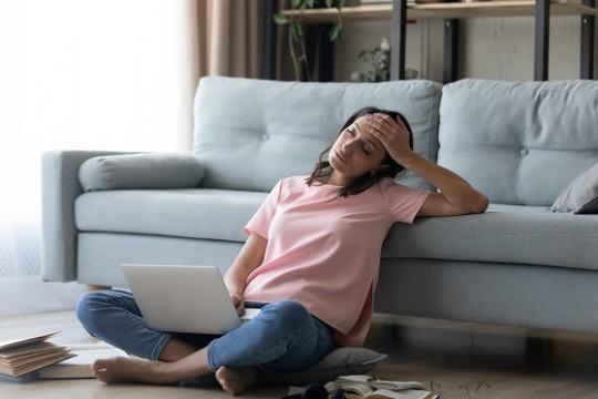 3 motive pentru care te simți lipsită de energie pe timpul zilei și cum le poți preveni