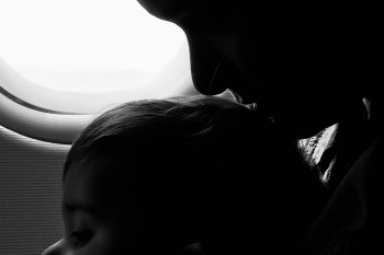 Sindromul mamei perfecte – cea mai mare minciună a parentingului modern