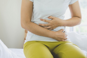 Durere în partea de jos a abdomenului în sarcina timpurie: când este normal și când trebuie să mergi la medic?