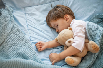 17 posibile cauze de ce copilul nu doarme