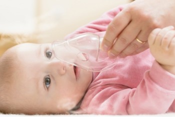 7 metode de a-l face pe copil mai cooperant în timpul procesului de tratament cu aerosoli