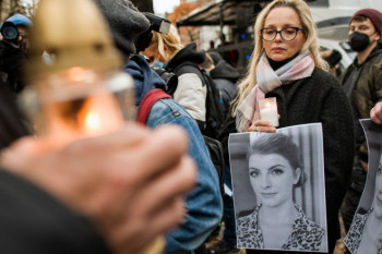 Proteste de stradă în Polonia, după moartea unei femei împiedicate să facă avort legal