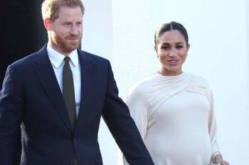 Meghan Markle vrea să nască acasă, la fel ca Regina Elisabeta