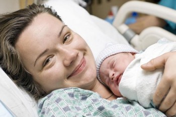 5 motive de ce prima oră de viață a bebelușului este cea mai importantă pentru el și mama sa