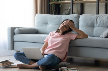 3 motive pentru care te simți lipsită de energie pe timpul zilei și cum le poți preveni