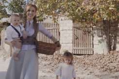 Copiii Tatianei Heghea apar într-un videoclip emoționant