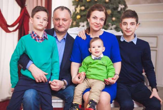 Exclusiv: Familia Dodon aşteaptă o fetiţă?