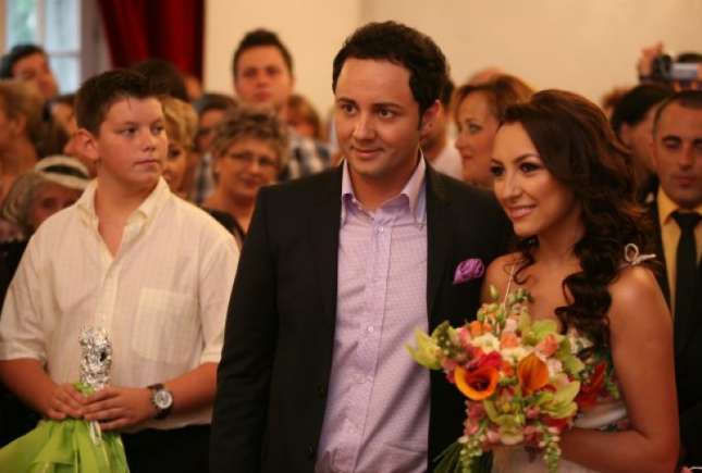 (FOTO) Andra și Cătălin Măruță sărbătoresc 10 ani de căsnicie