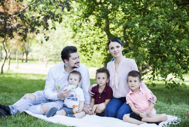 Olga Manciu nu se mai simte acasă în Moldova. Oare familia sa are planuri de emigrare?