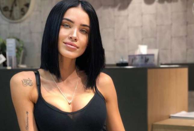 (FOTO) Cum arată bradul Adelinei Pestrițu