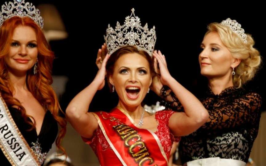 Missis Rusia 2015 este mamă a 6 copii