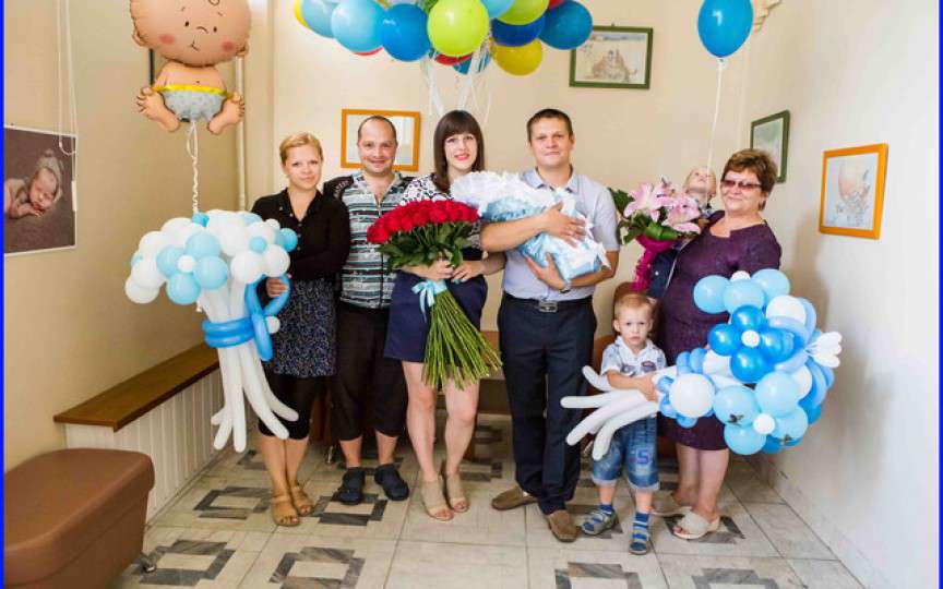 Fără sesiuni foto cu plată în maternități
